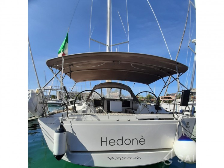 Dufour 412 GL - Yacht Charter Sailica