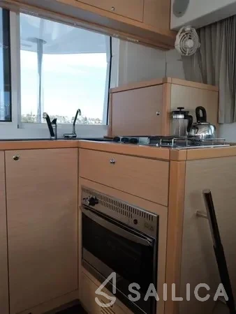Lagoon 39 - Yacht Charter Sailica