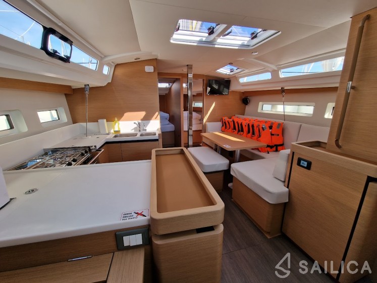 Sun Odyssey 440 - Yacht Charter Sailica