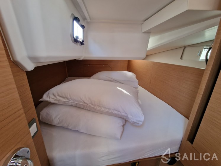 Sun Odyssey 440 - Yacht Charter Sailica
