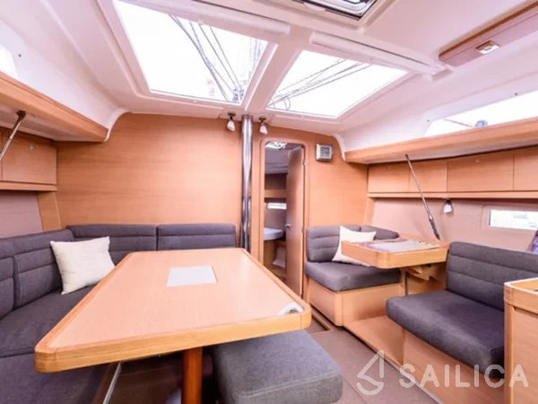 Dufour 410 GL - Yacht Charter Sailica