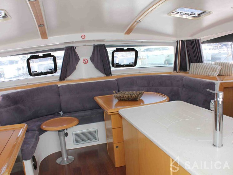 Nautitech 441 - Yacht Charter Sailica