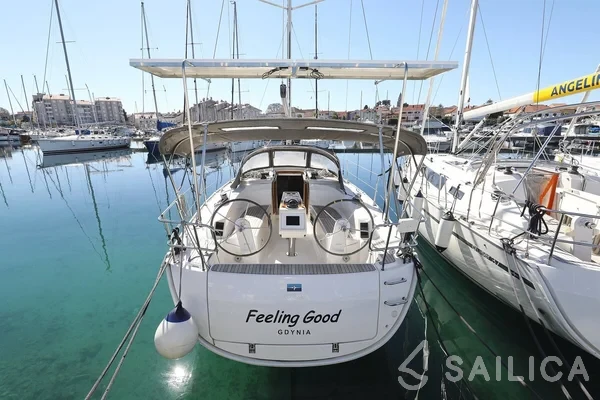 Bavaria 34 Cruiser - Yacht Charter Sailica