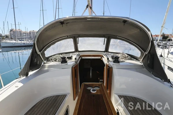 Bavaria 34 Cruiser - Yacht Charter Sailica