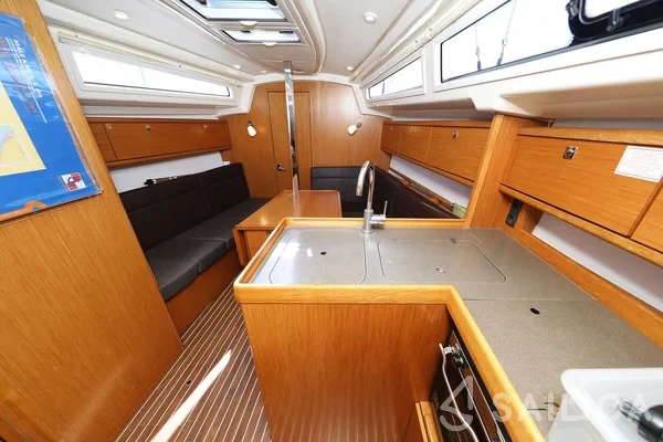 Bavaria 34 Cruiser - Yacht Charter Sailica
