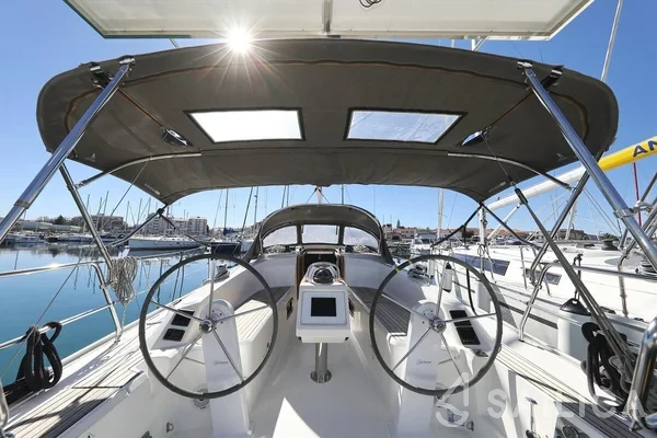 Bavaria 34 Cruiser - Yacht Charter Sailica