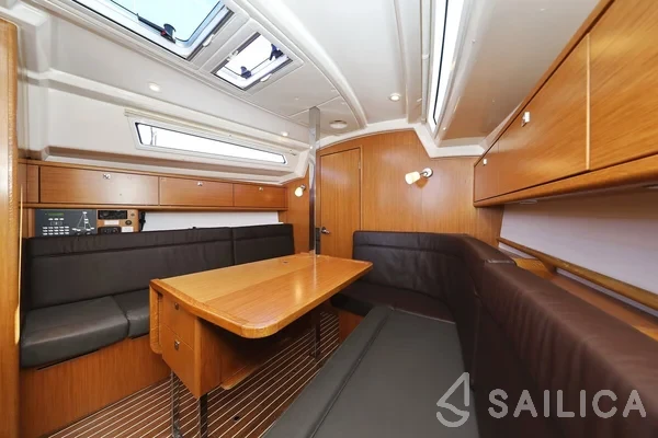 Bavaria 34 Cruiser - Yacht Charter Sailica