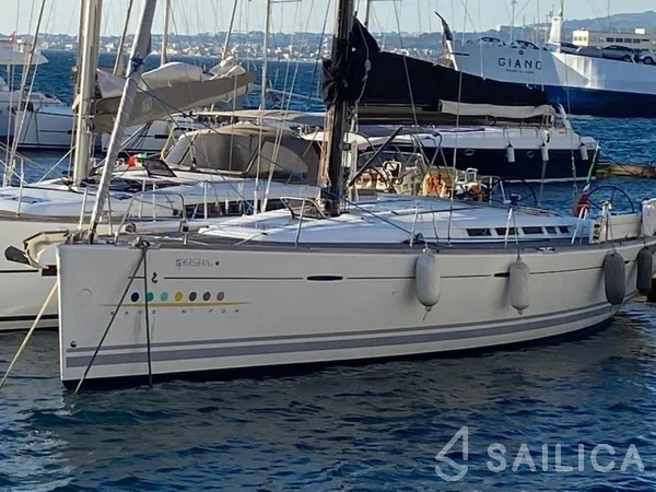 First 50 - Yacht Charter Sailica