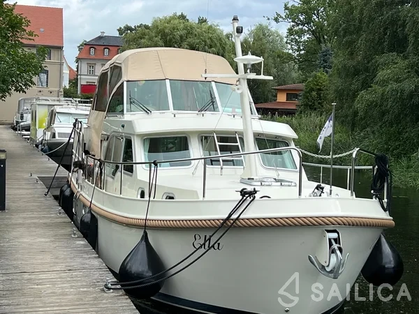 Grand Sturdy 35.0 AC - Yacht Charter Sailica