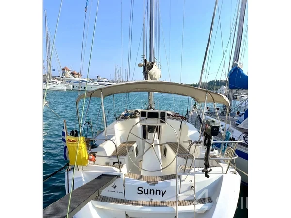 Sun Odyssey 36i - Yacht Charter Sailica