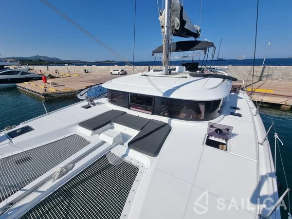 Lagoon 46  - Yacht Charter Sailica