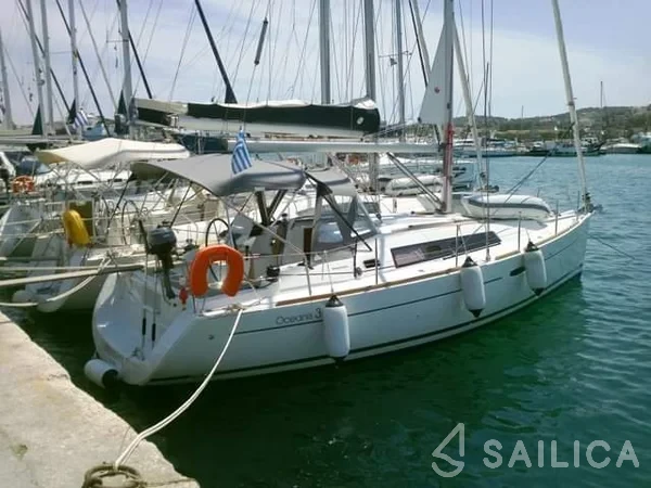 Oceanis 34 - Yacht Charter Sailica