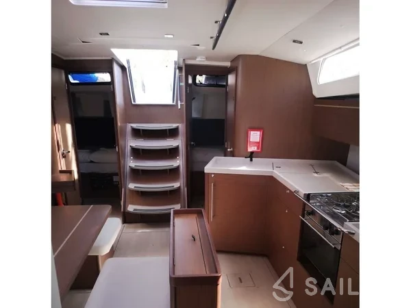 Oceanis 46.1 - Yacht Charter Sailica