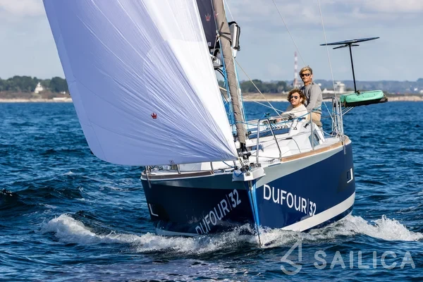 Dufour 32 - Yacht Charter Sailica