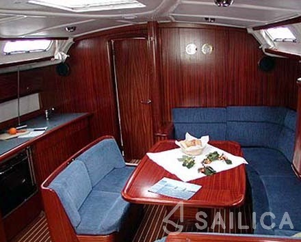 Bavaria 44 - Yacht Charter Sailica