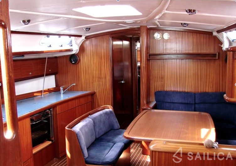 Bavaria 44 - Yacht Charter Sailica