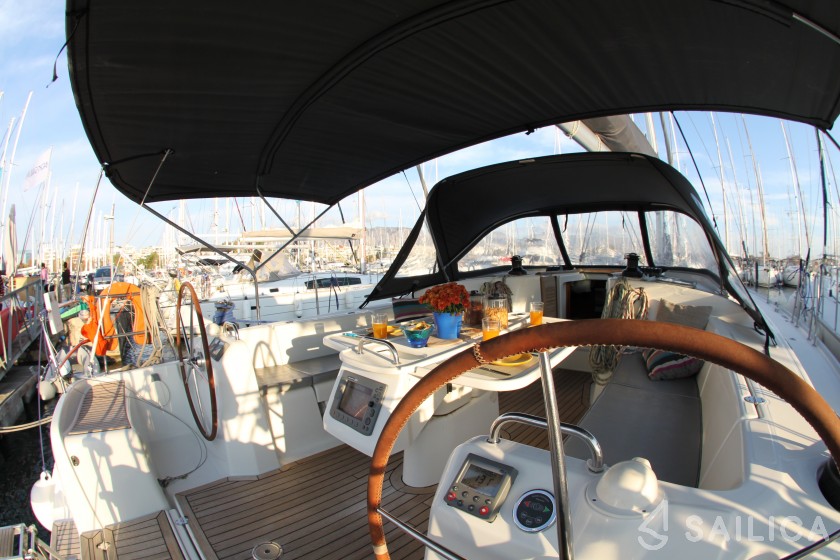 Cyclades 50.5 - Yacht Charter Sailica