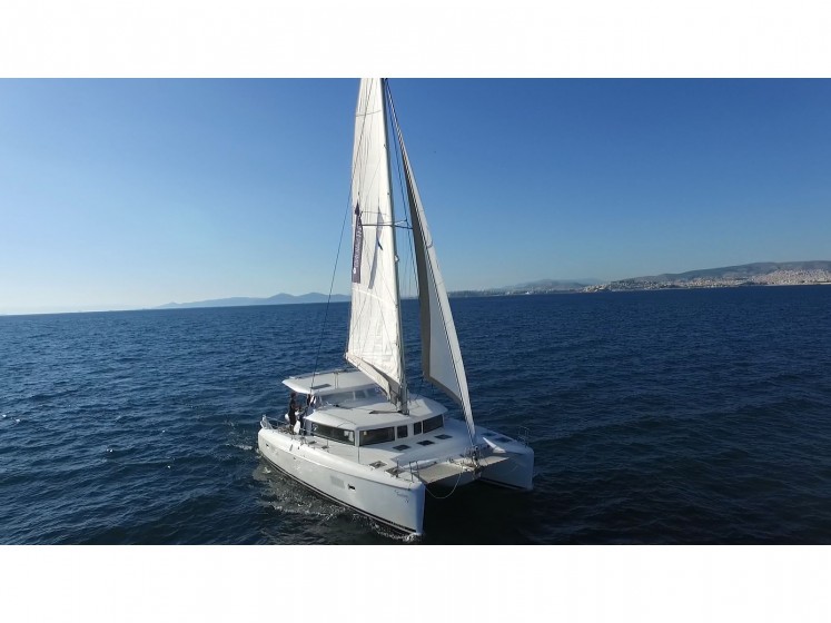 Lagoon 420 - Yacht Charter Sailica