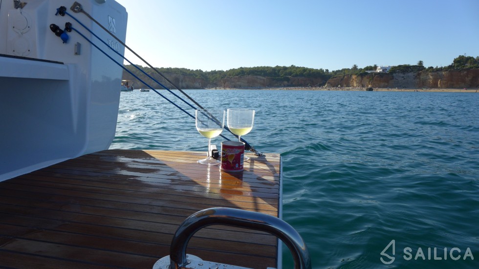 Dufour 360 GL - Yacht Charter Sailica