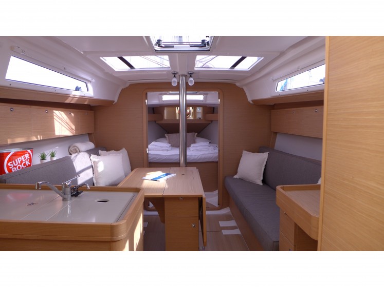 Dufour 360 GL - Yacht Charter Sailica