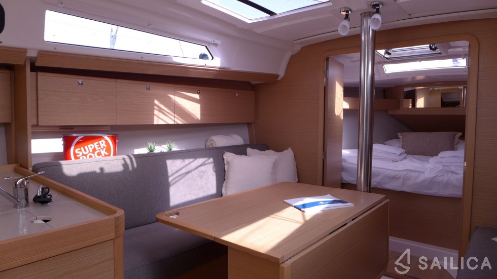 Dufour 360 GL - Yacht Charter Sailica