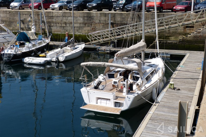 Dufour 360 GL - Yacht Charter Sailica