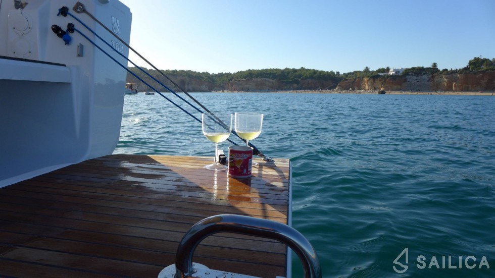 Dufour 360 GL - Yacht Charter Sailica