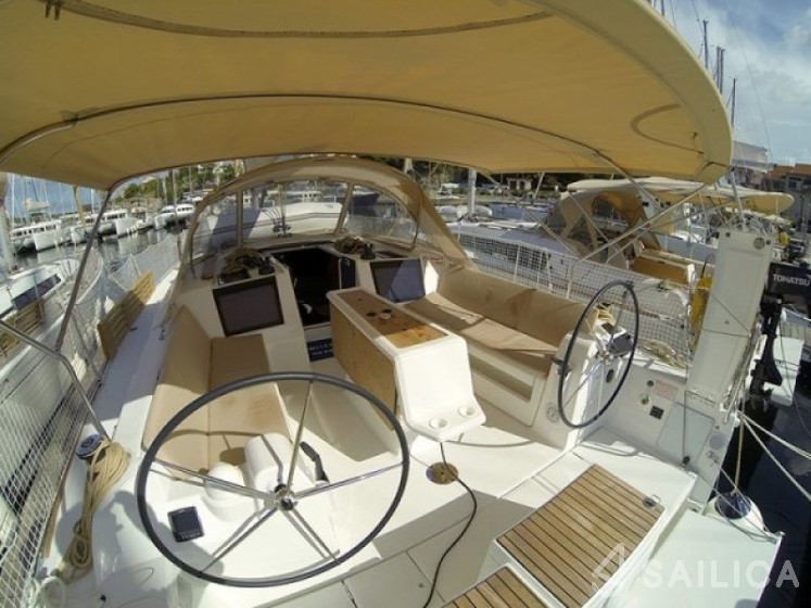Dufour 412 GL - Yacht Charter Sailica