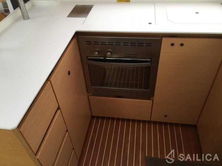 Nautitech Open 40 - Yacht Charter Sailica