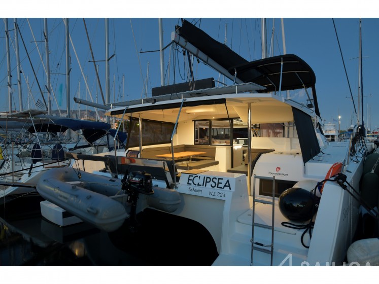 Saona 47 - Yacht Charter Sailica
