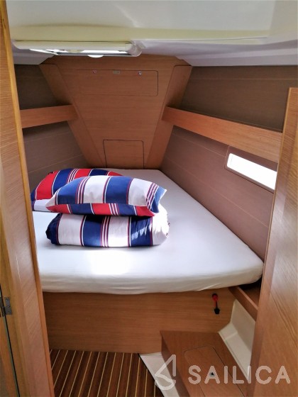 Dufour 412 GL - Yacht Charter Sailica