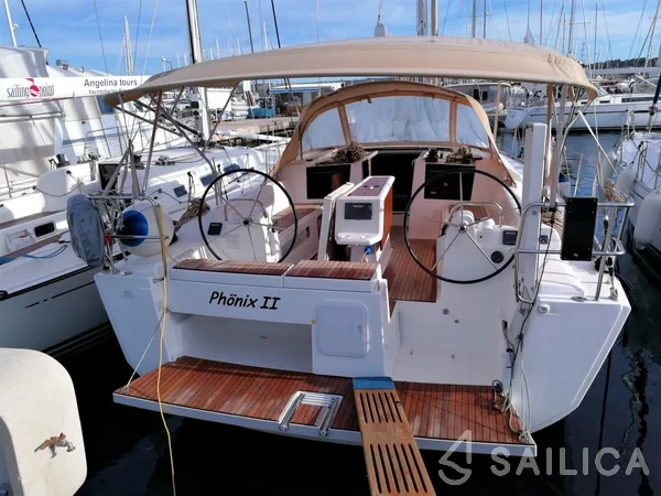 Dufour 412 GL - Yacht Charter Sailica