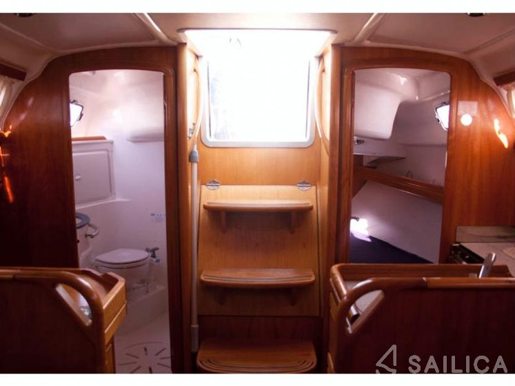 Bavaria 30 Cruiser - Yacht Charter Sailica