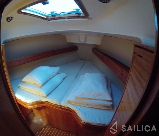 Bavaria 30 Cruiser - Yacht Charter Sailica