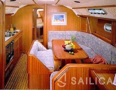 Bavaria Cruiser 41 - 3 cab. - Yacht Charter Sailica