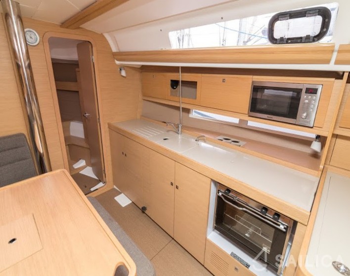 Dufour 380 - Yacht Charter Sailica