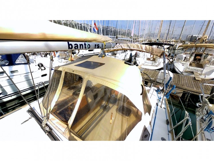Dufour 380 - Yacht Charter Sailica