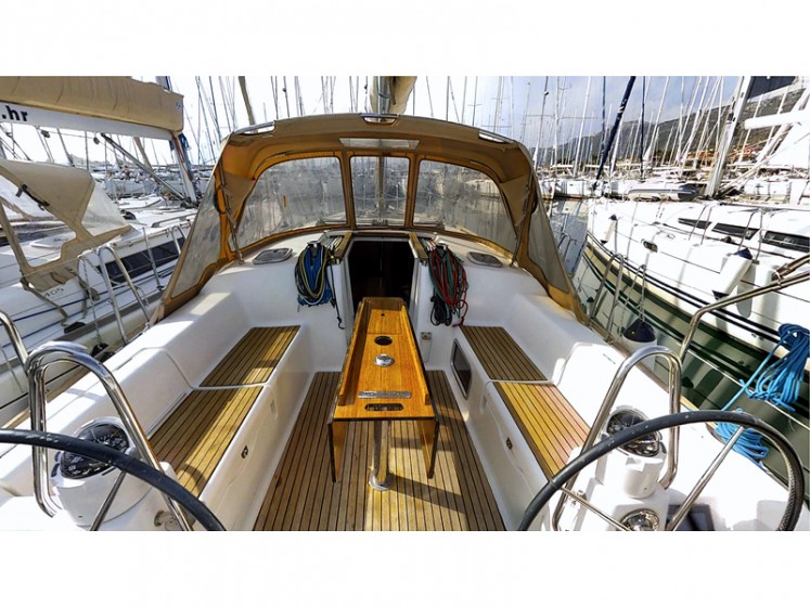 Dufour 380 - Yacht Charter Sailica