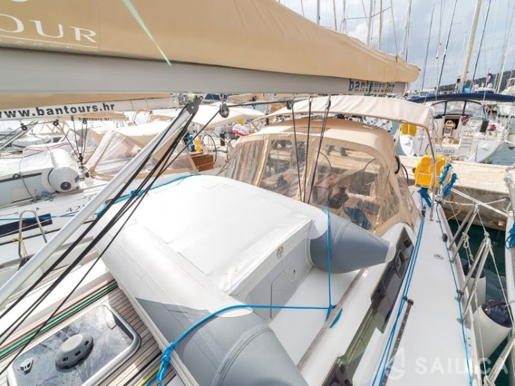 Dufour 380 - Yacht Charter Sailica