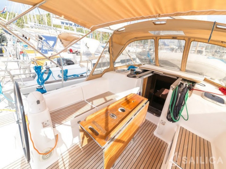 Dufour 380 - Yacht Charter Sailica