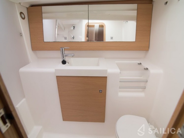 Dufour 380 - Yacht Charter Sailica