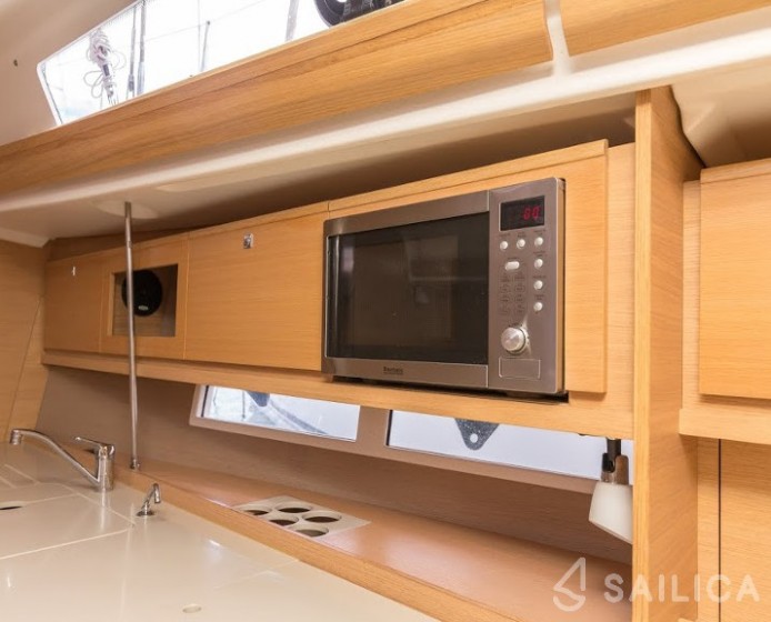 Dufour 380 - Yacht Charter Sailica