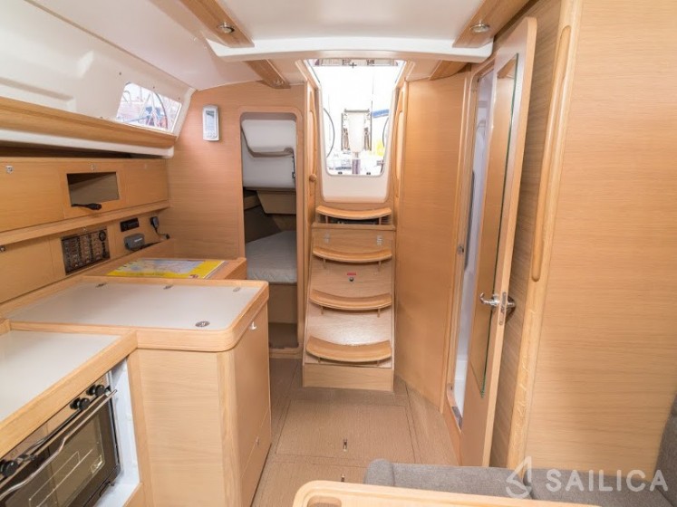 Dufour 380 - Yacht Charter Sailica