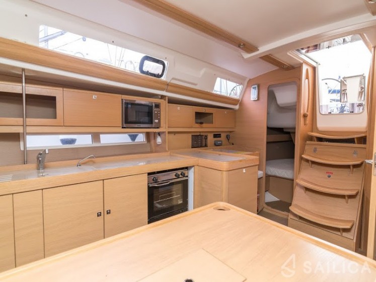 Dufour 380 - Yacht Charter Sailica