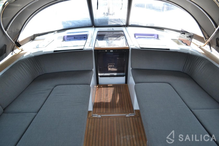 Hanse 575 - Yacht Charter Sailica