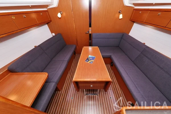 Bavaria 37 Cruiser - Yacht Charter Sailica