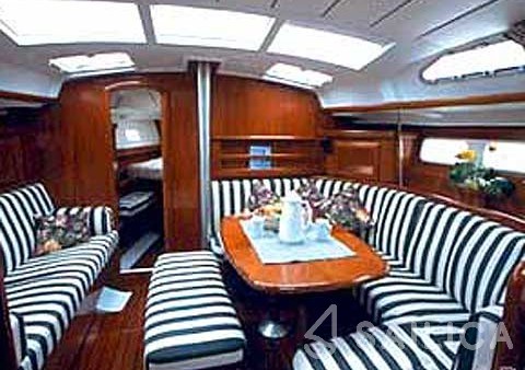 Oceanis 423 - Yacht Charter Sailica