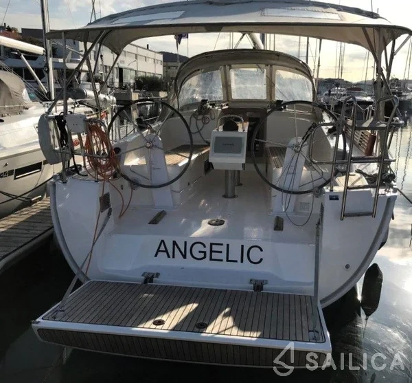 Bavaria 37 Cruiser - Yacht Charter Sailica