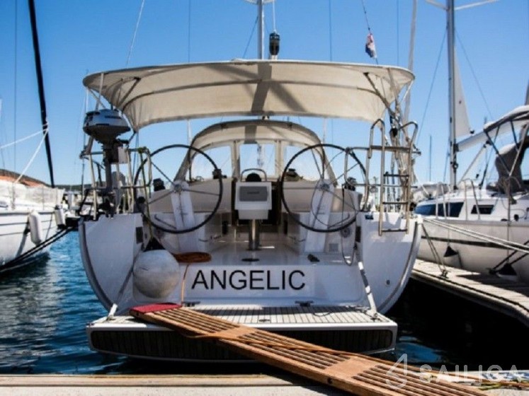 Bavaria 37 Cruiser - Yacht Charter Sailica
