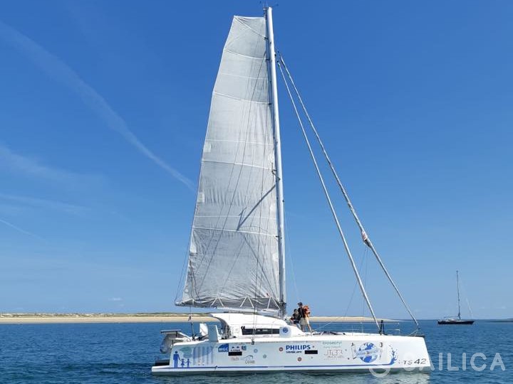 TS 42 - Yacht Charter Sailica
